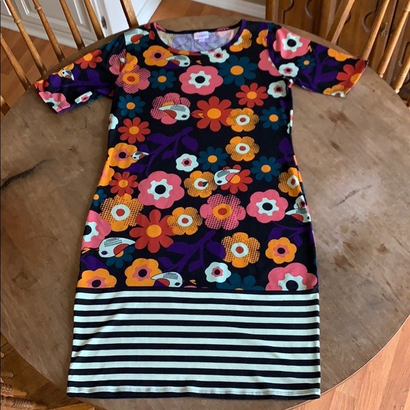 LuLaRoe Dresses & Skirts - Lularoe Julia pattern mix sheeth dress L